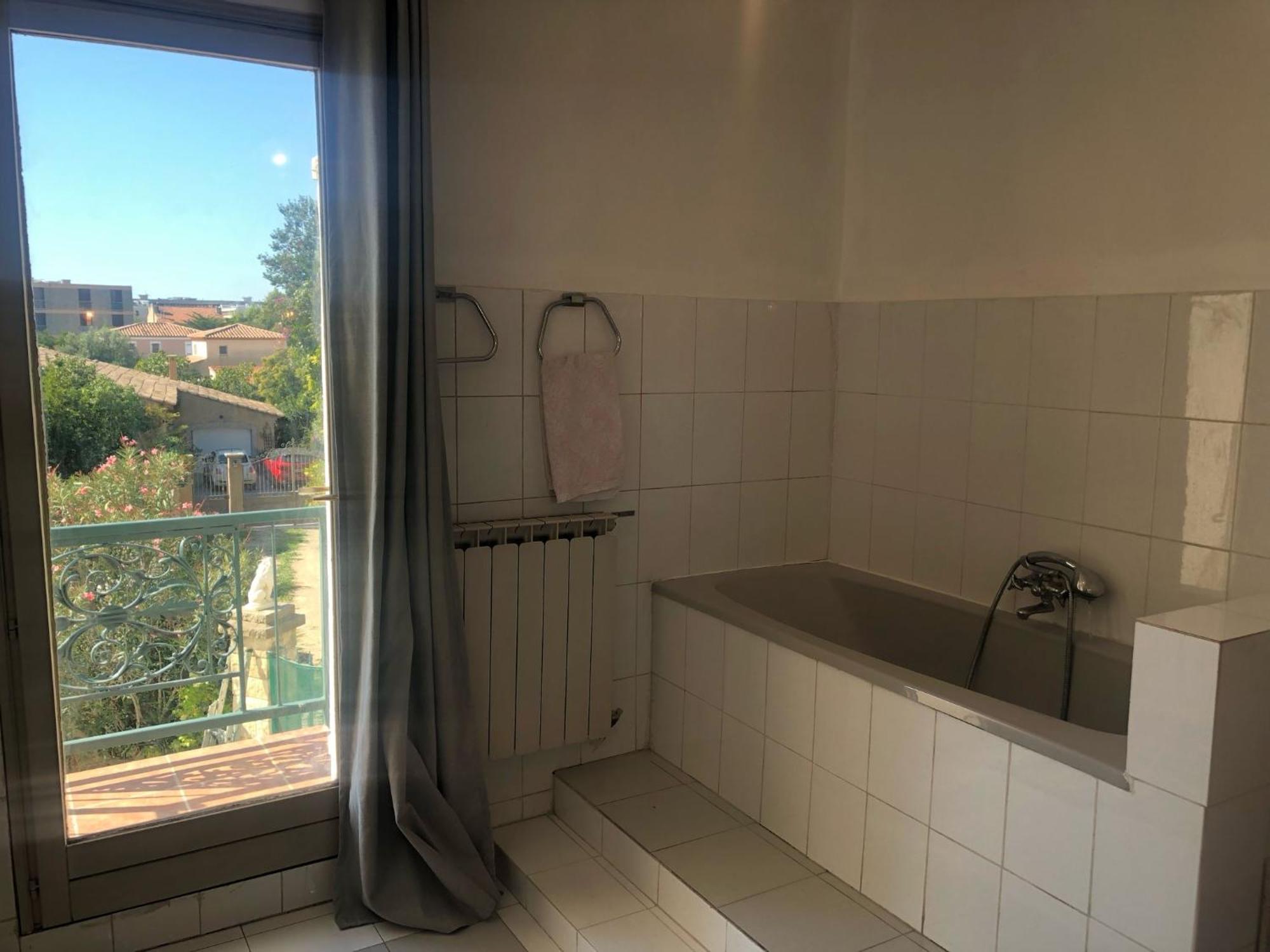 Chambre Chez L'Habitant Avec Piscine Marseille Exterior photo